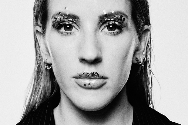 Ellie Goulding Drops ‘Songbook For Christmas’ EP