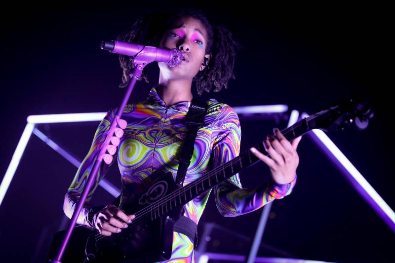 Willow Smith Shows She’s Not Afraid To Rock With “Transparent Soul”
