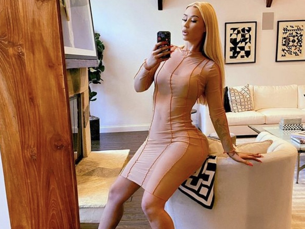 Iggy Azalea’s A ‘F**kin Superstar’ + SZA Absolutely Agrees