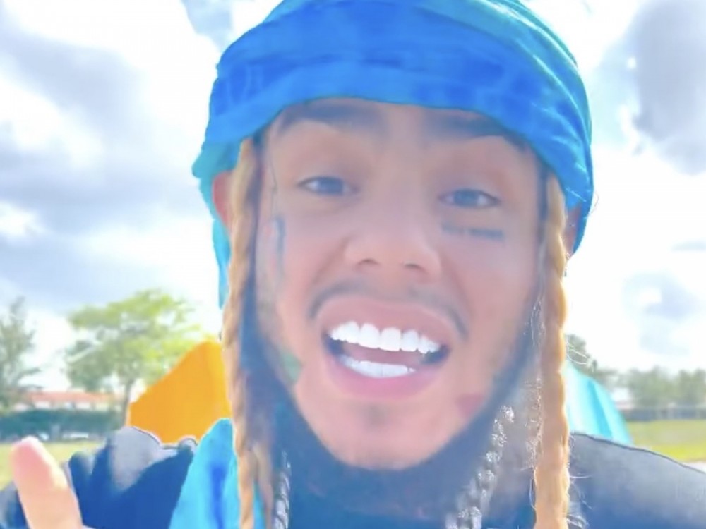 Tekashi 6ix9ine Blasts Lil Durk Over Brother’s Tragic Murder