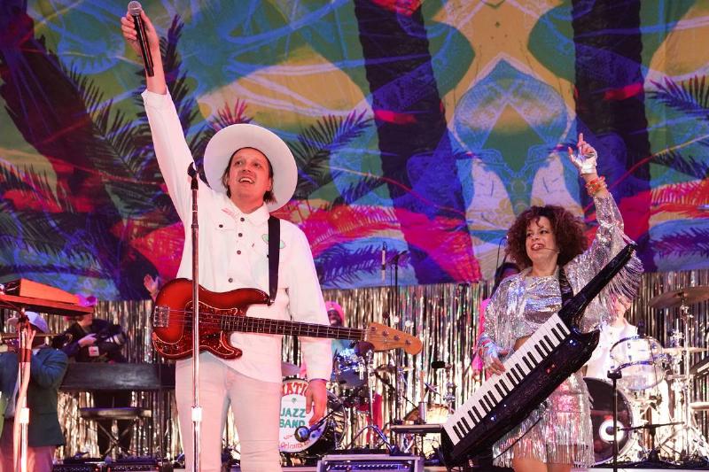 Arcade Fire Continues New Music Tease By Sending Postcards To Fans