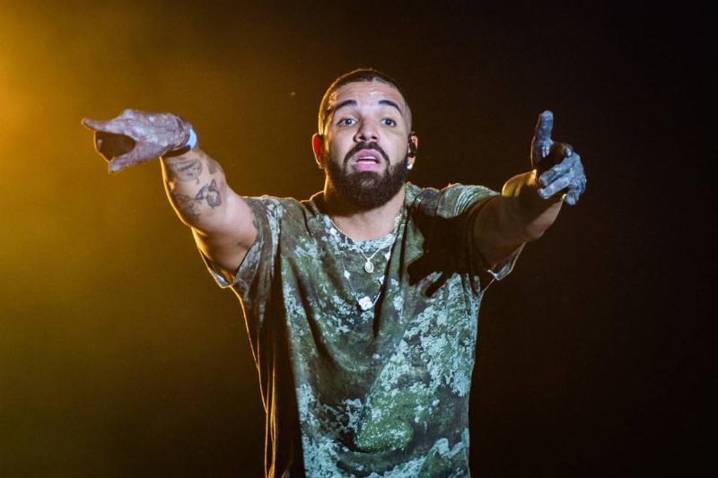 Drakes’ Honestly, Nevermind Becomes His 11th Chart-Topping Album