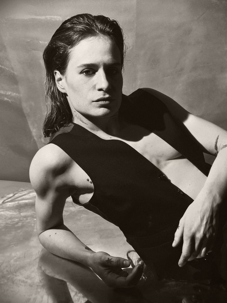 NEWS: Christine and the Queens announces new album ‘PARANOÏA, ANGELS, TRUE LOVE’ & new single ‘To be honest’ out now