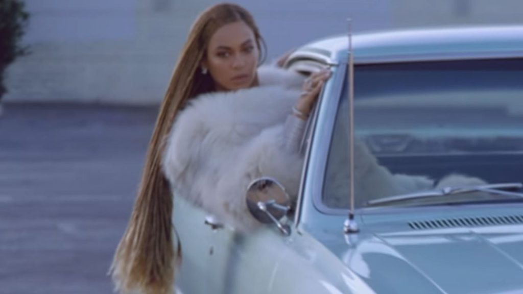 Beyoncé Teases New Hairline Inspired By Her Mother’s Legacy