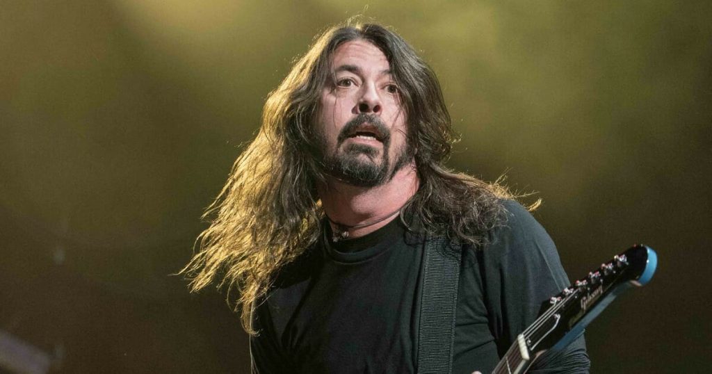 Dave Grohl Scribes Thank You Note to Fans