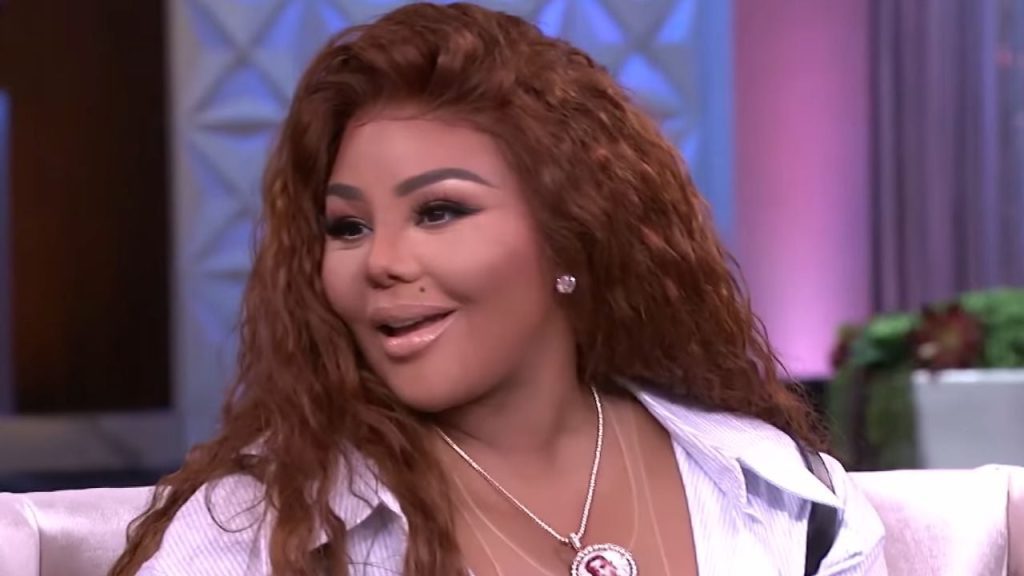 Lil’ Kim’s Highly Anticipated Biopic Memoir “The Queen Bee” Nears Release