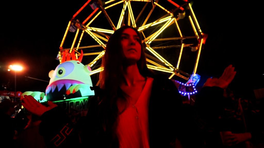 NEWS: Weyes Blood shares new video for ‘Hearts Aglow’