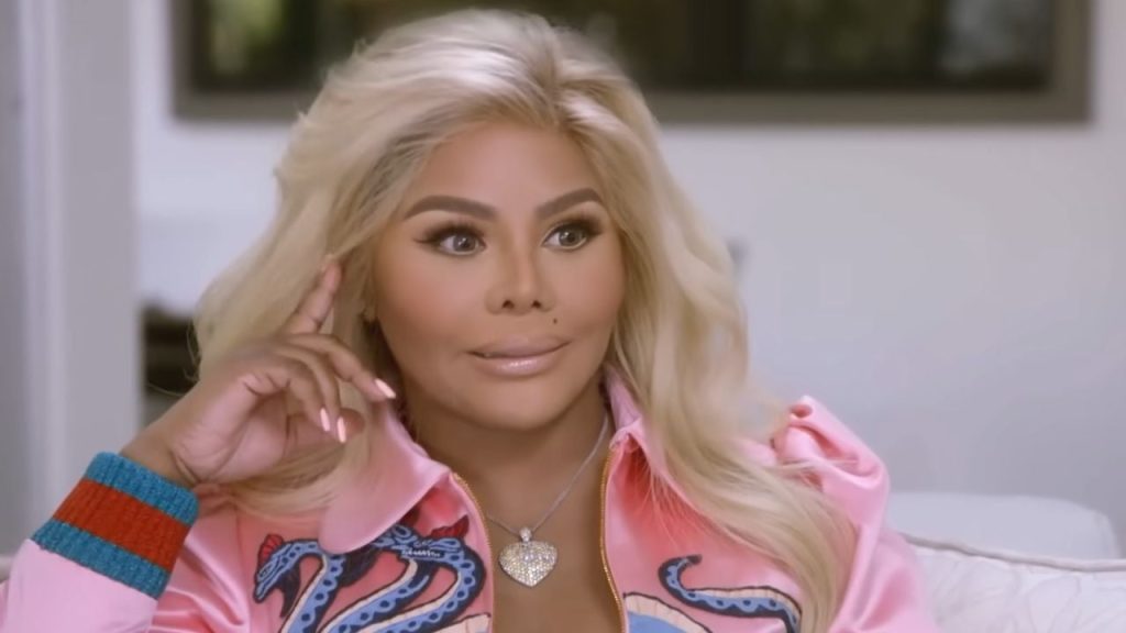 Lil’ Kim Expresses Displeasure Over EBONY Magazine Cover Retouching: ‘That’s Not The Photo I Approved’