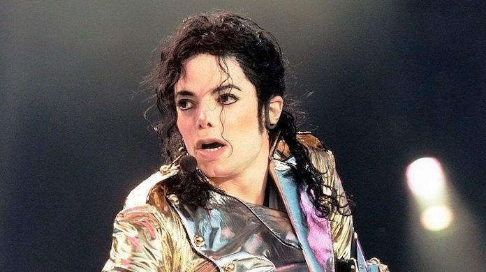 Michael Jackson’s Nephew Jaafar Transforms Into King of Pop on Movie Set