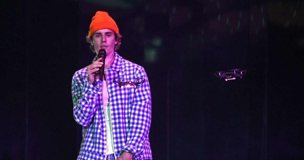 Justin Bieber Makes Rare On-Stage Appearance During Coachella