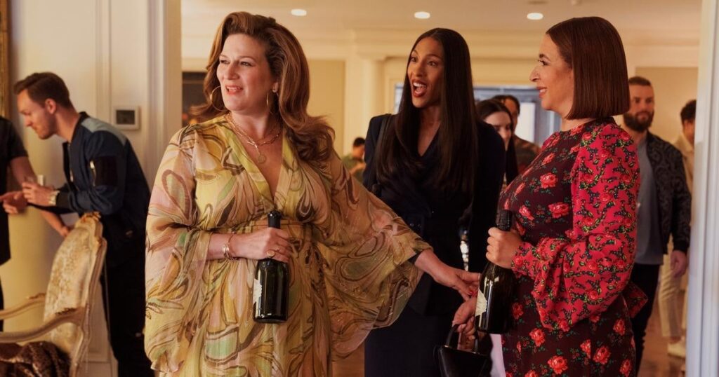 ‘Loot’ Season 2: ‘SNL’ Alum Ana Gasteyer Joins Maya Rudolph in New Episode of Apple TV+ Comedy (Exclusive Clip)