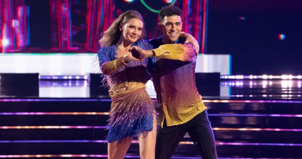 Anna Delvey Instantly Messes up ‘Dancing With the Stars’ Routine in Awkward Flub