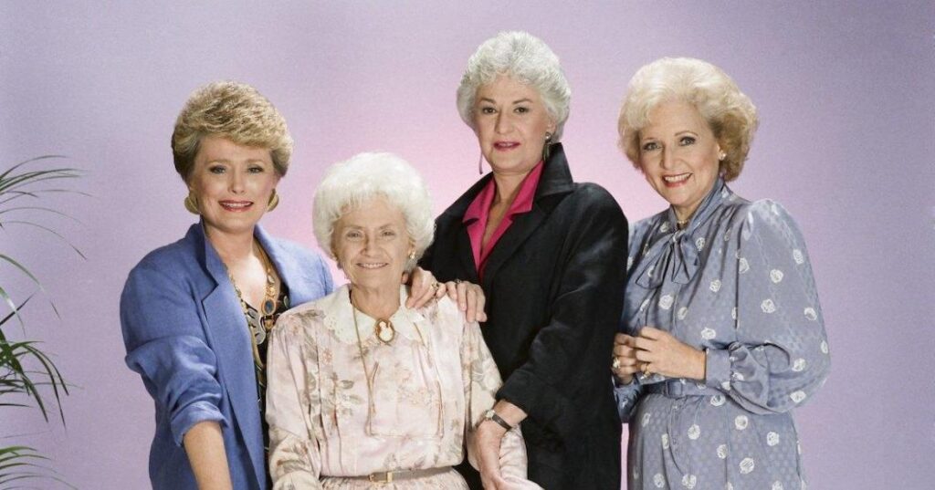 Fake ‘Golden Girls’ Reboot With Lisa Kudrow Fools Facebook Users