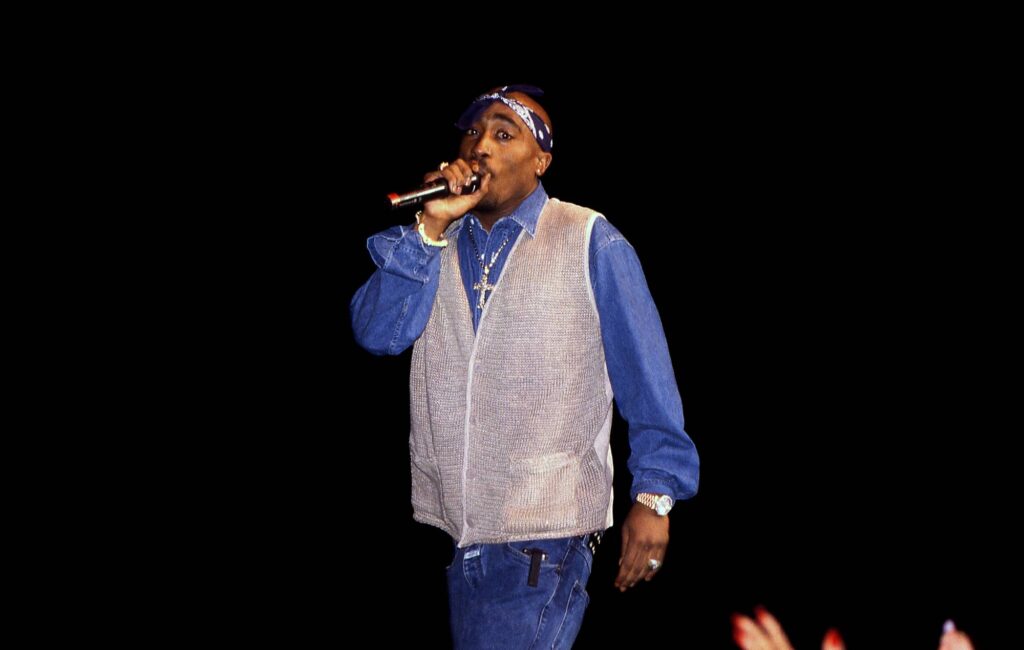 Tupac Shakur performs at the Regal Theater in Chicago, Illinois in March 1994. (Photo By Raymond Boyd/Getty Images)