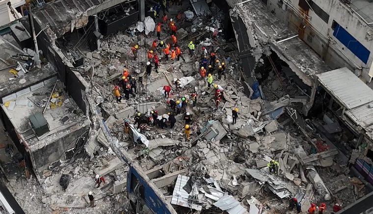 At least 124 people killed in roof collapse at nightclub in Dominican Republic