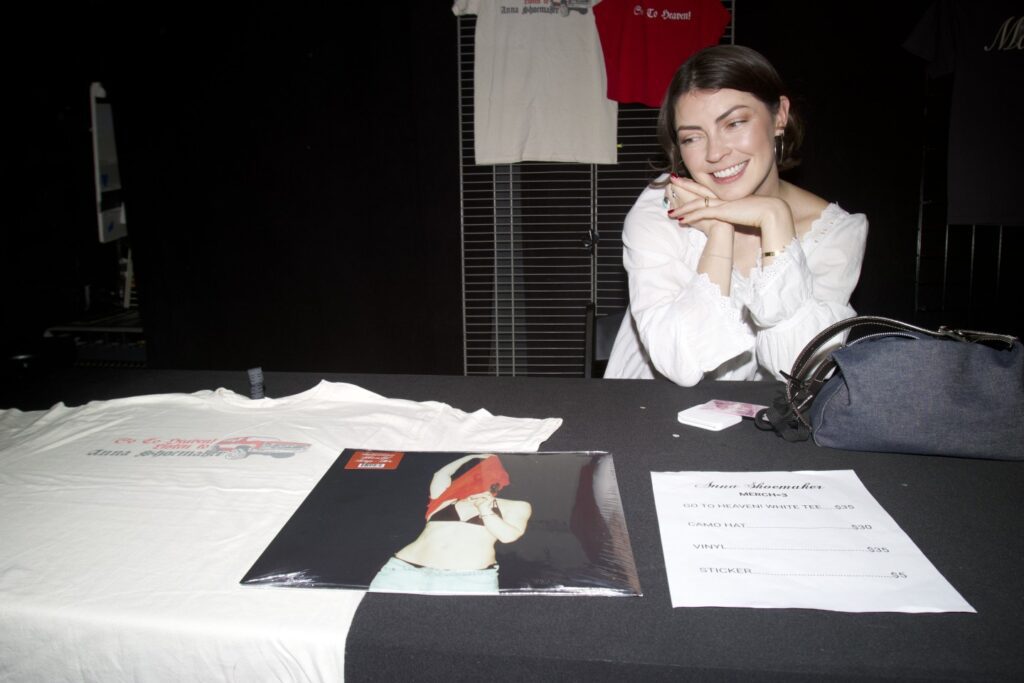 Anna Shoemaker lived her best life on tour with Mallrat
