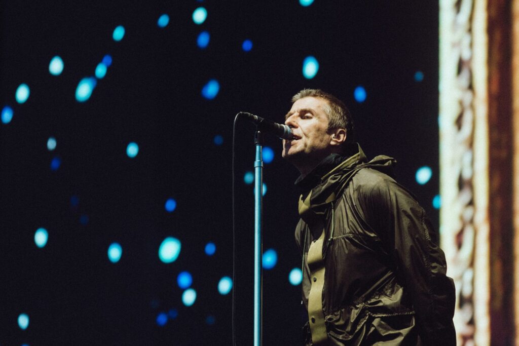 Nobody at the Oasis show cares if you’re cool