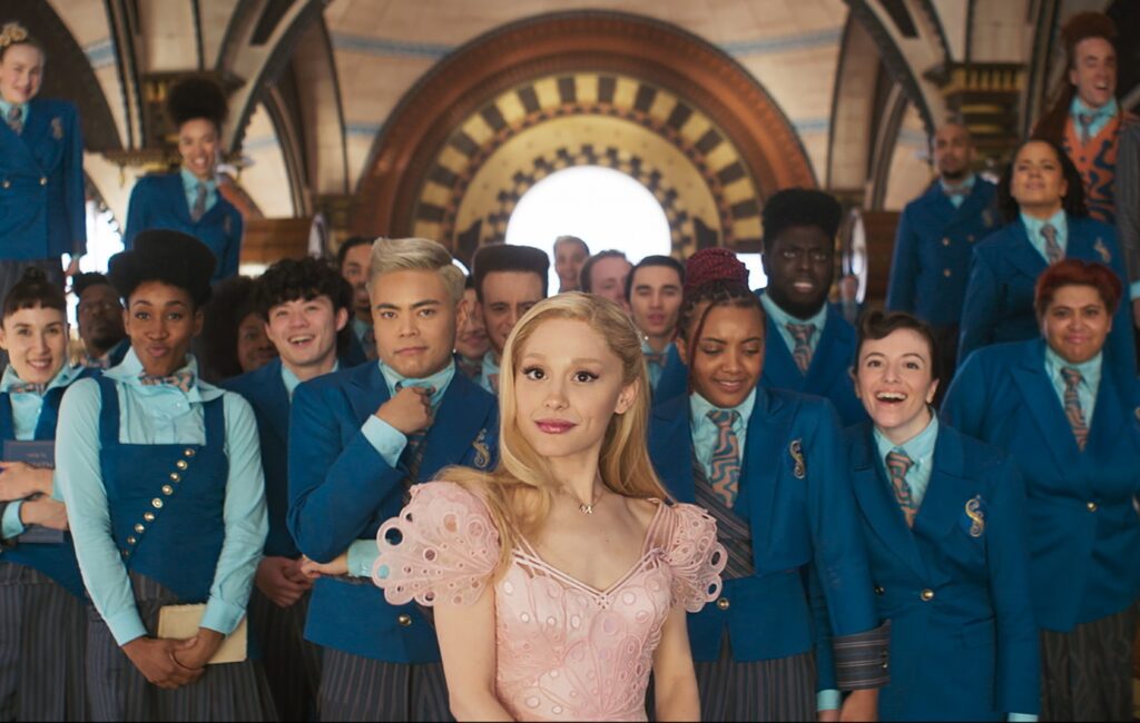 Ariana Grande gives fans “friendly reminder” not to comment on people’s bodies following press coverage on her appearance