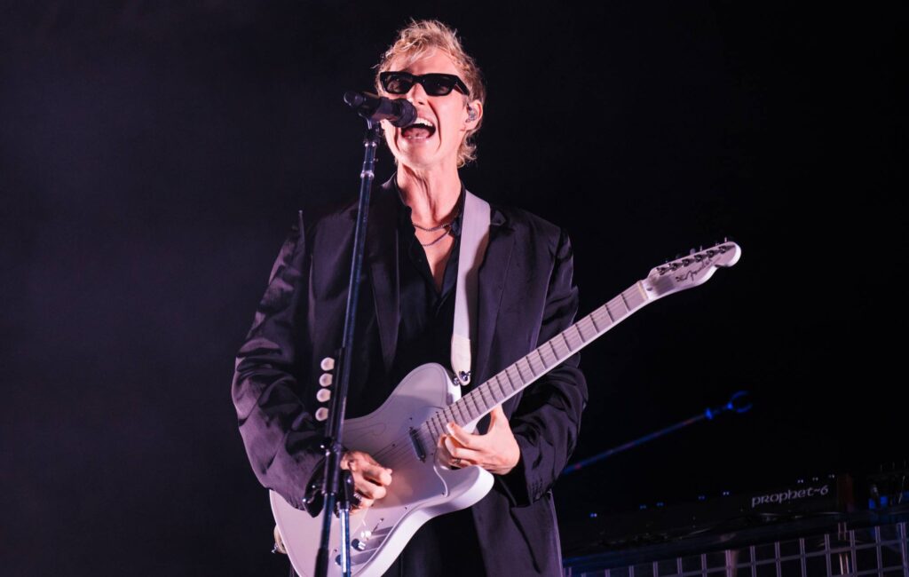 Rüfüs Du Sol score highest-selling electronic tour of all time