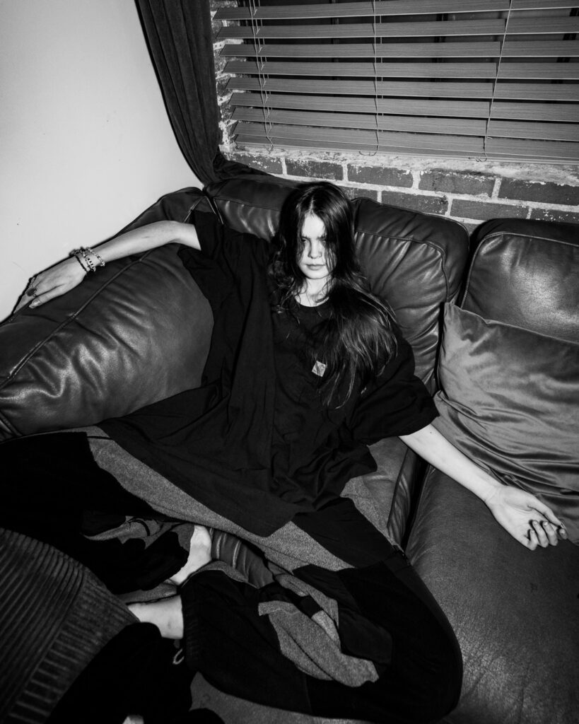 SOFIA ISELLA’s artful post-punk for angry women