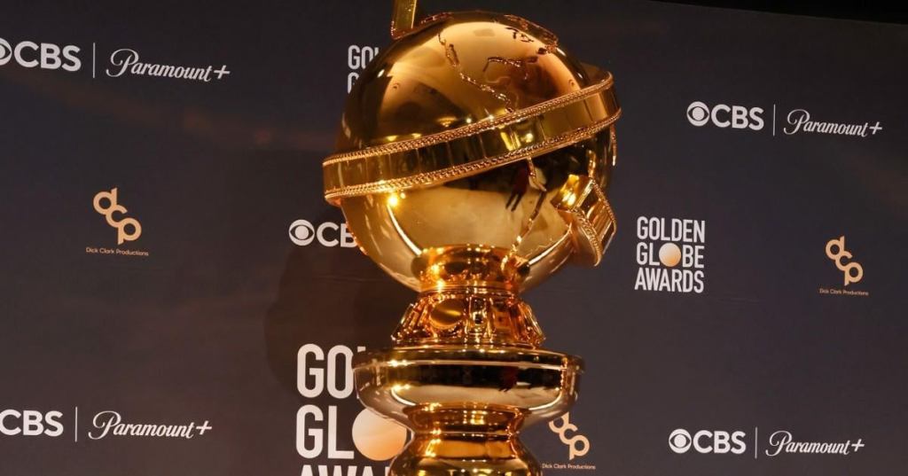 golden-globes-trophy-2023.jpg