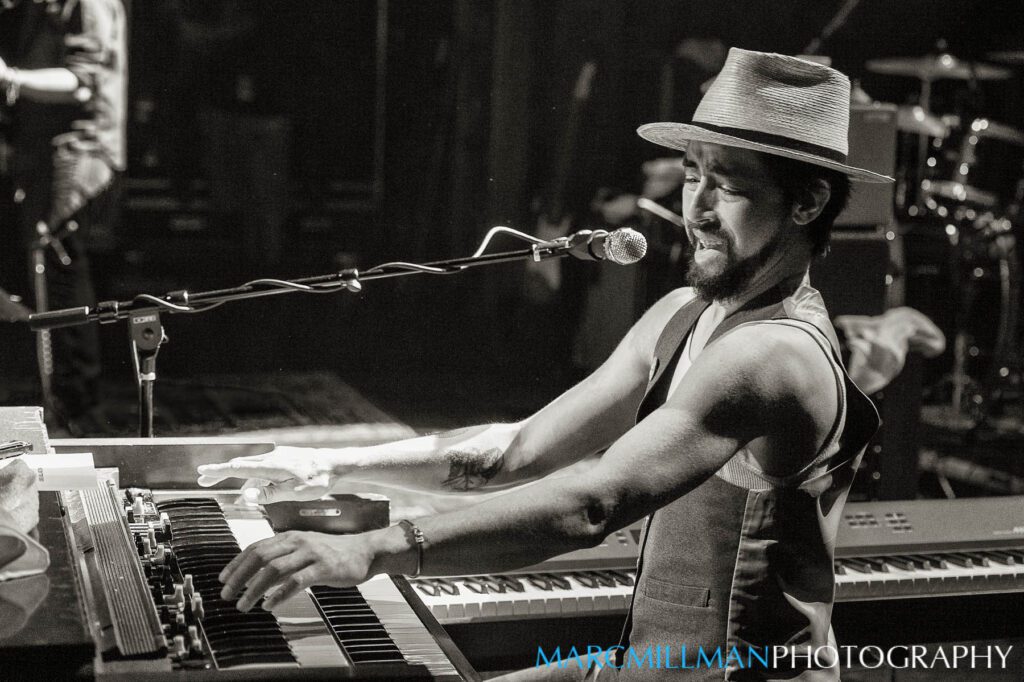 Gov’t Mule Welcome Jackie Greene for Grateful Dead and Neil Young Covers, Honor Late Dave Mason During Encore